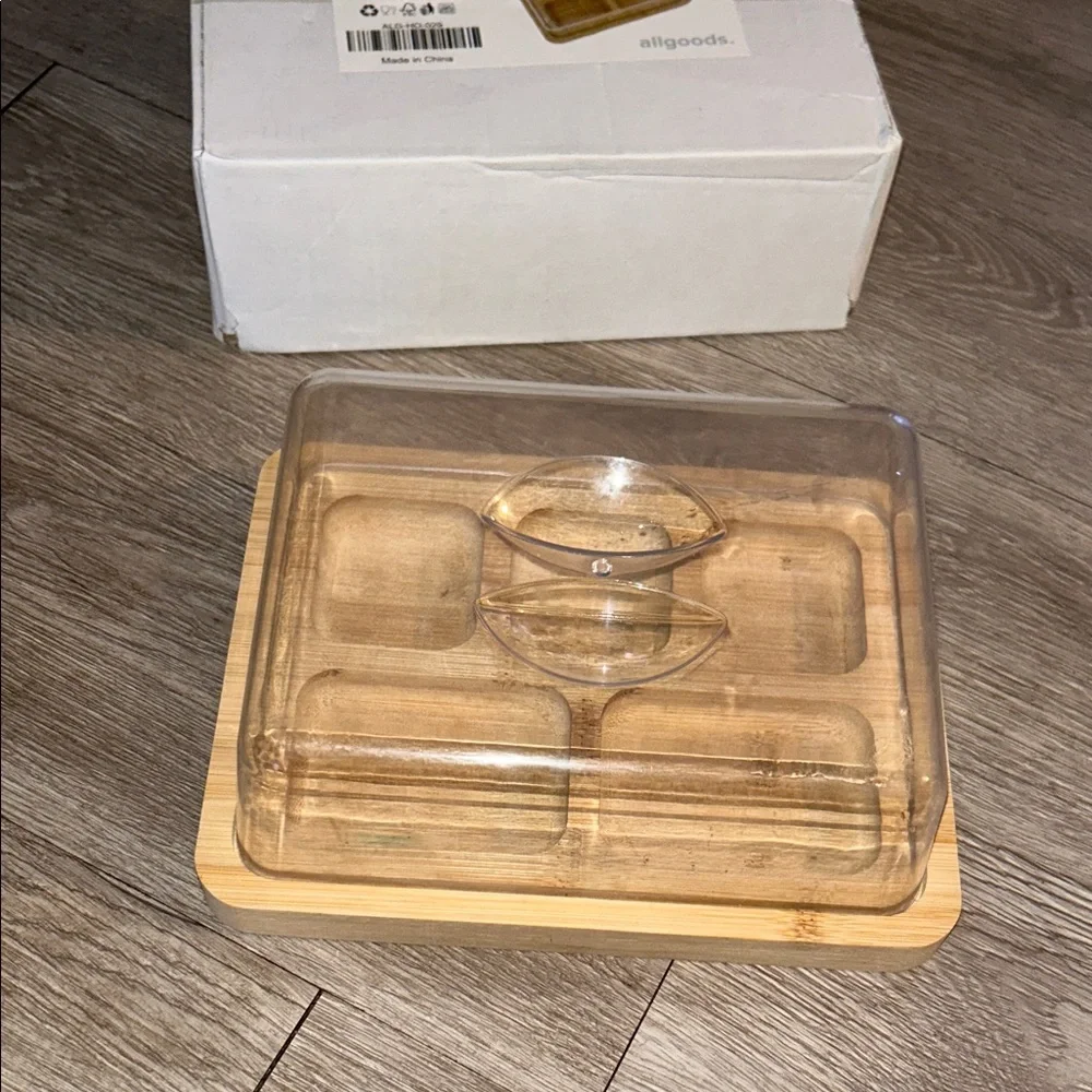 Charcuterie Board with lid